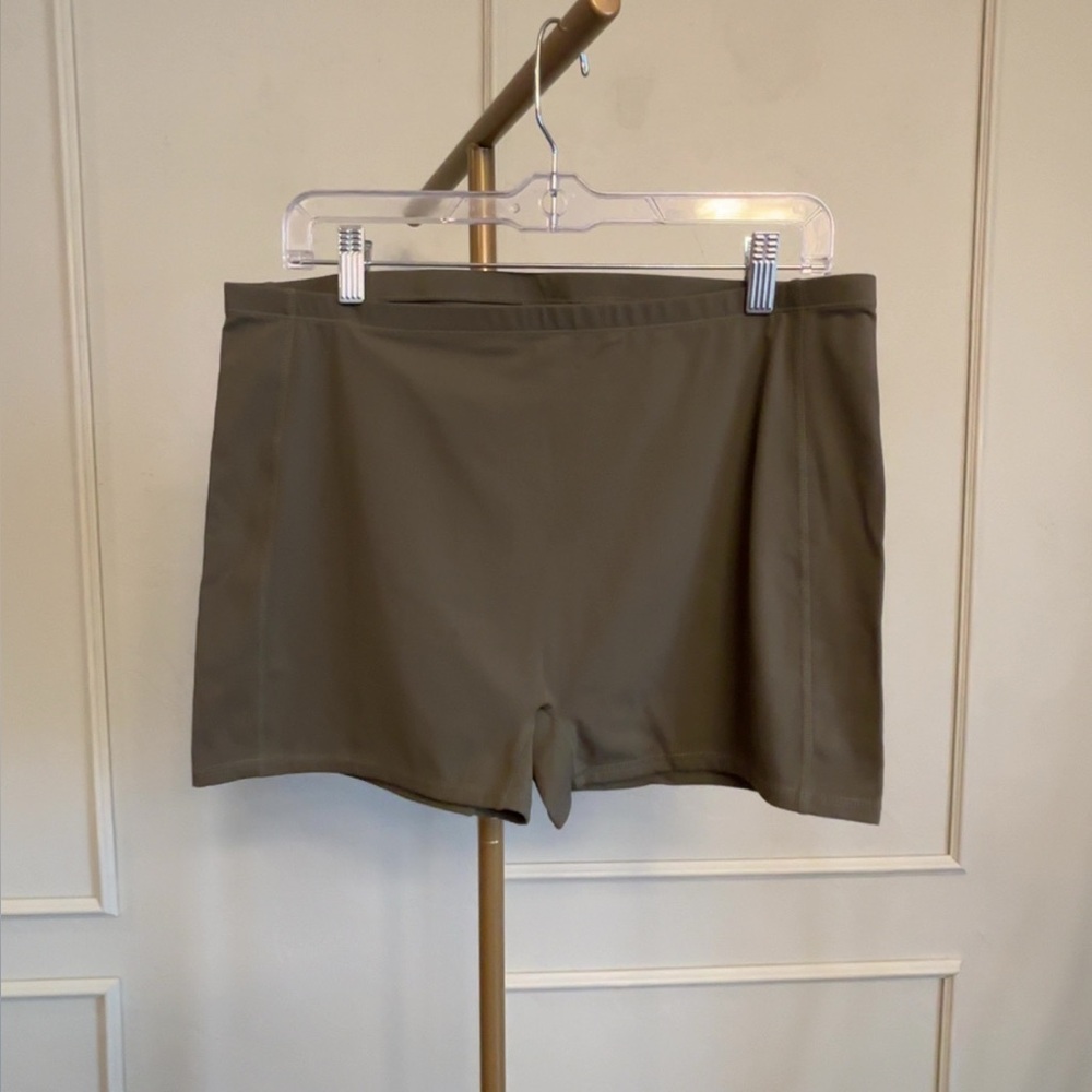 HALARA Biker Shorts XL NWOT Women's Olive Stretchy Bike Shorts MSRP $32.95